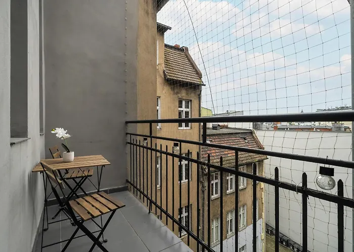 Modern Very Berry In The Centre Of By Renters 公寓 *