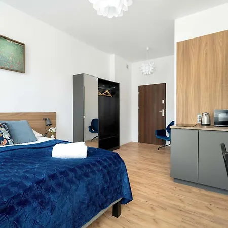 アパート Modern Very Berry In The Centre Of By Renters *