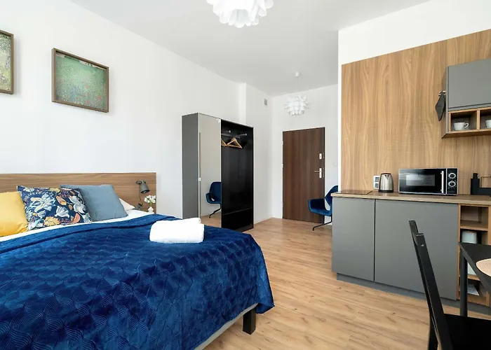 Apartment Modern Very Berry In The Centre Of By Renters *