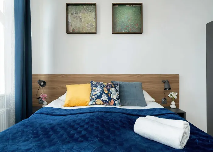 Modern Very Berry In The Centre Of By Renters Apartment Poznan