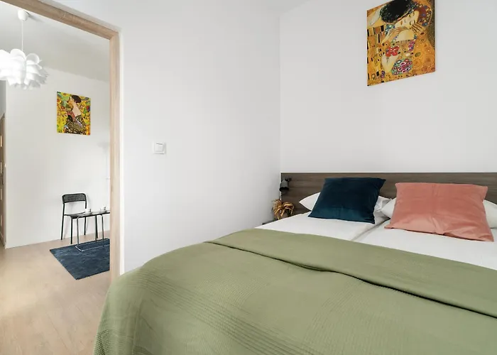 Modern Very Berry In The Centre Of By Renters * Poznan