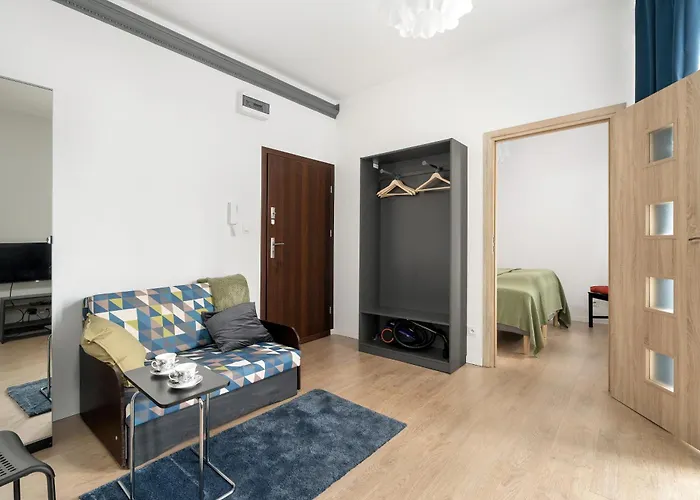 Modern Very Berry In The Centre Of By Renters