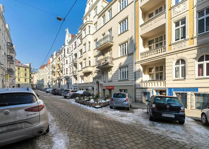 Modern Very Berry In The Centre Of By Renters Apartment Poznan